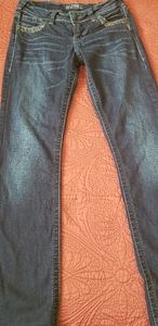 Silver brand denims-- Suki cut